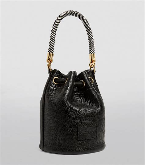 marc jacobs black bucket bag.